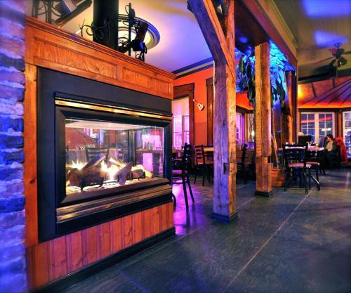 Posada Orange Bistro