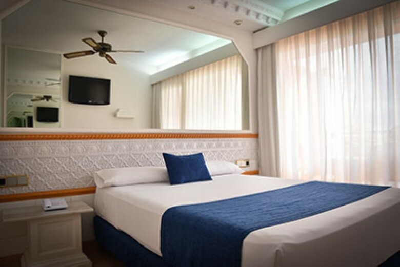 Playacapricho Hotel