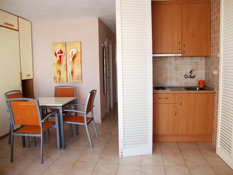 Apartamentos Eurhostal 3000