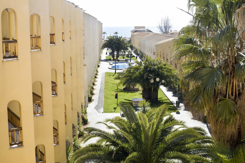 Hotel Apartamento Tur�sticos Jardines Del Plaza