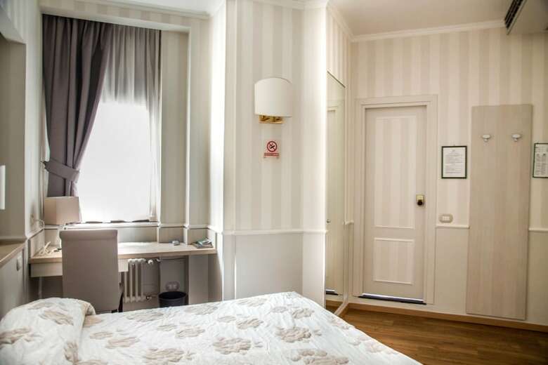 Hotel Flora