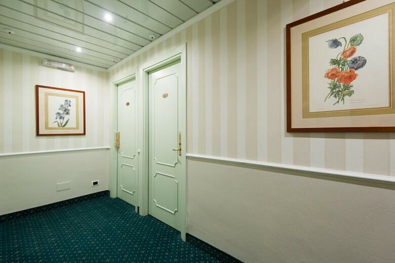 Hotel Flora
