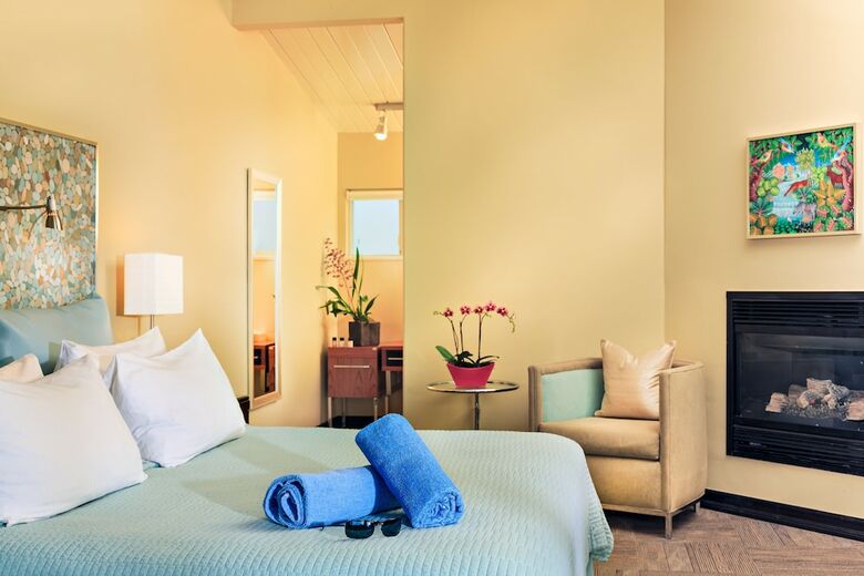 Hotel Inn At East Beach