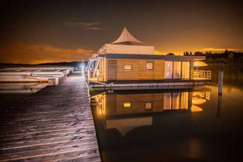 Floatinghouses B�rwalder See