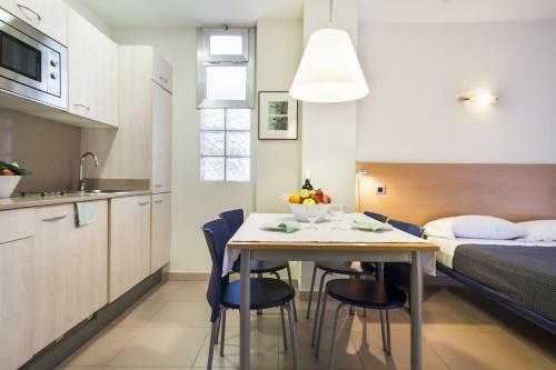 Apartamentos Porta Coeli