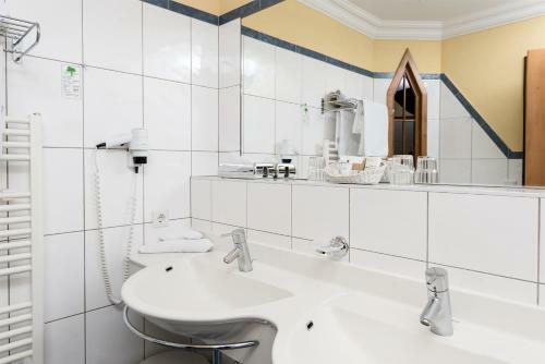 Hotel Ebner's Waldhof Am See Resort & Spa