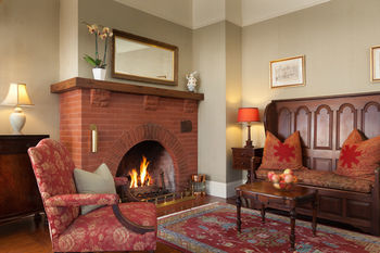 Bed & Breakfast Cheshire Cat Inn