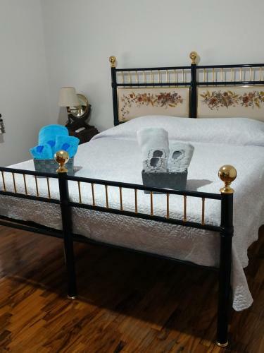 B&B Mund�