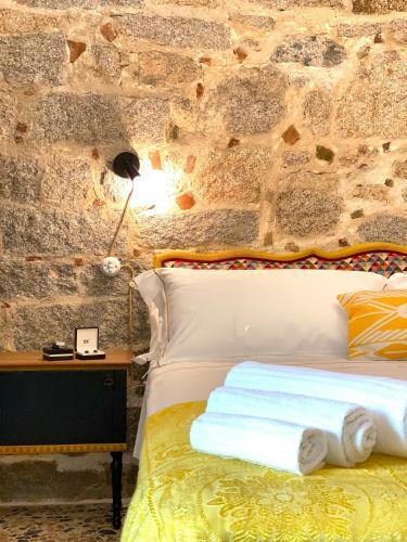 Hostal Canduleri
