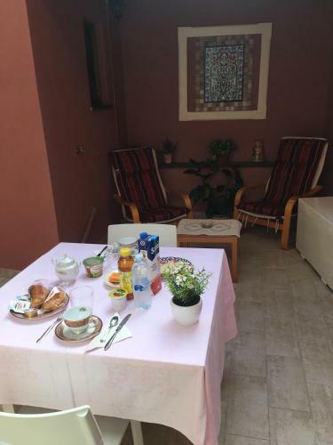 B&B Juighissa Leonora