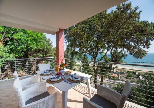 Apartamento Terrazza Sul Mare - Appartamento Con Incantevole Vista Mare
