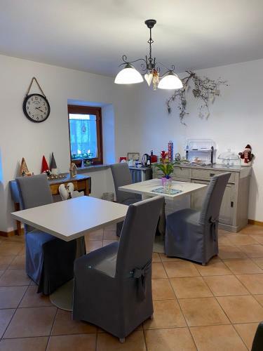 Hostal A Due Passi Room & Breakfast