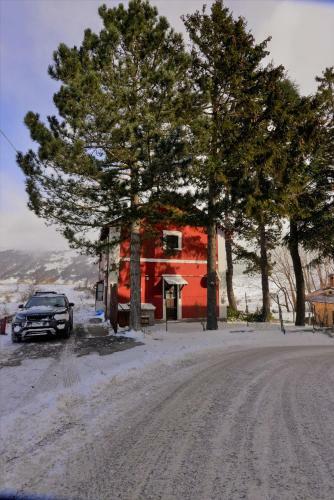 Mini Antico Chalet Momosa