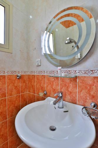 Azor Plaza Furnished Apartments