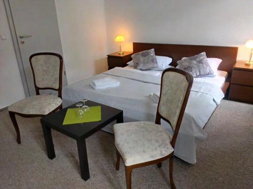 Hostal Pension Altstadt