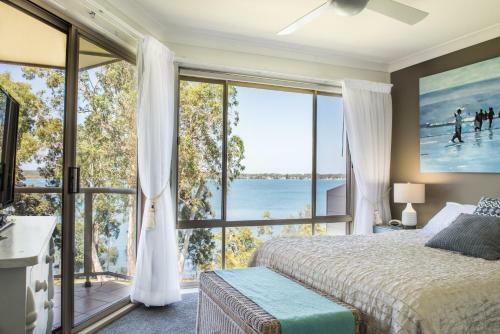 Anne's Waterfront Haven B&B