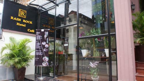 Rain Rock Hotel