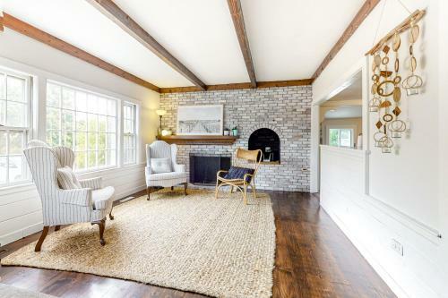 Depot Harbor Hideaway