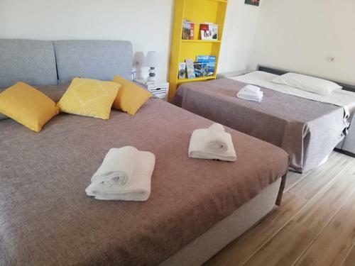 Hostal Flamingo Guest House- Rooms