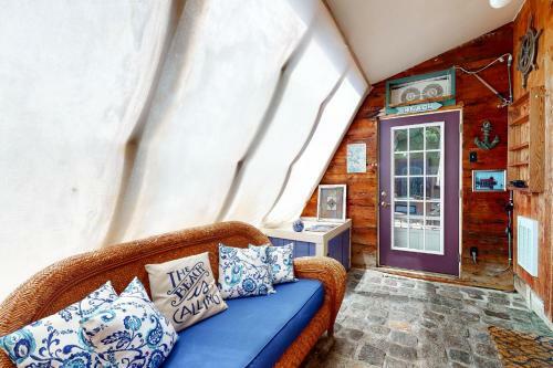 Plum Cove Beach House