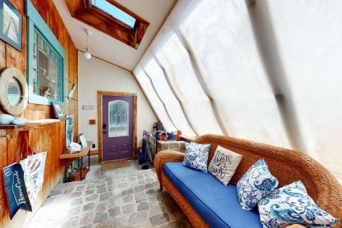 Plum Cove Beach House