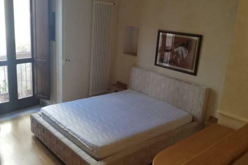 Palo Del Colle Ierva Chiain, Guest House