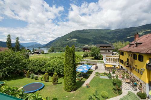 Hostal G�stehaus Krappinger/pizzeria Mamma Mia