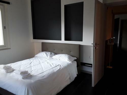Hostal Savoia Rooms
