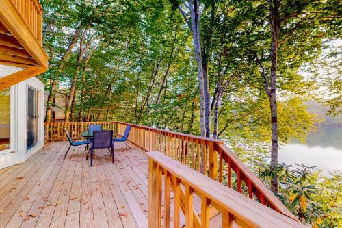 Santuit Pond Retreat