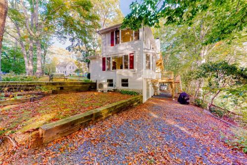 Santuit Pond Retreat