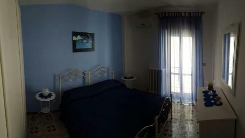 Blue Holiday Apartment