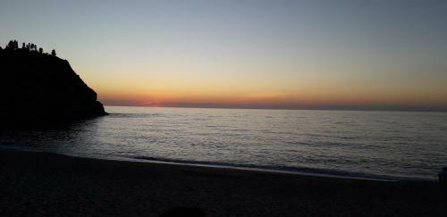 Bed & Breakfast A Due Passi Da Tropea Le Camere Di Libero E Roby