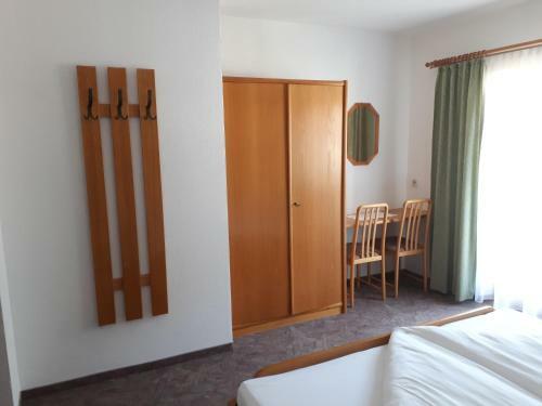 Hostal Pension Gabl