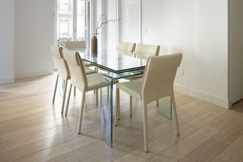 Apartamentos Easo Gros Beach
