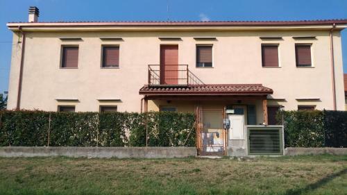 Apartamento Intero Appartamento Con Giardino E Colazione Dario