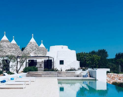 Villa Cocotrullo With Infinity Pool