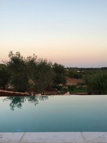 Villa Cocotrullo With Infinity Pool