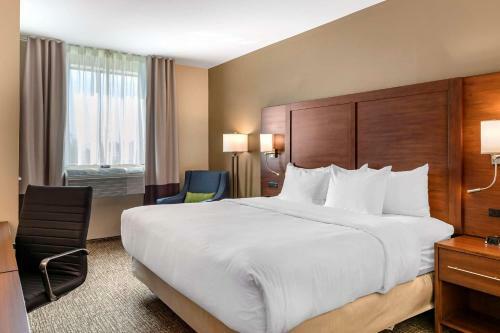 Hotel Comfort Inn & Suites