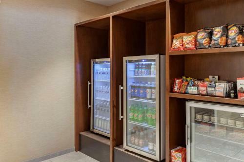 Hotel Comfort Inn & Suites