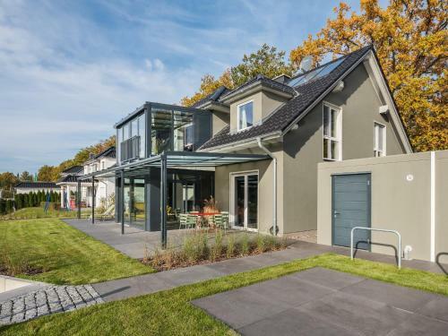 Apartamento Luxus Fewo 122 M� Direkt Am Wasser Mit Boot