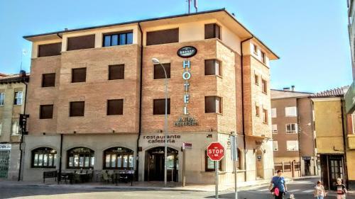 Hotel Rivera Del Duero