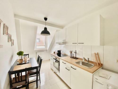 Apartamento Gem�tliche Wohnung Im Stadtzentrum Mit Netflix
