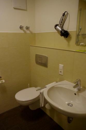 Hostal G�stehaus Sch�neck Garni - Dependance Zu Seehotel Hubertus