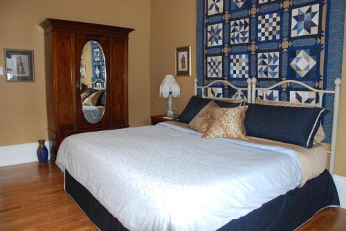 Legacy House Bed And Breakfast