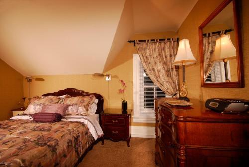 Legacy House Bed And Breakfast