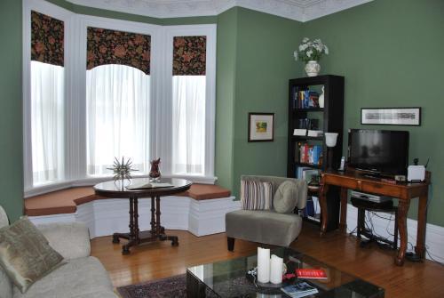 Legacy House Bed And Breakfast