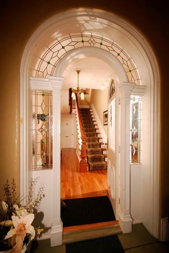 Legacy House Bed And Breakfast