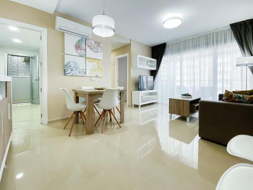 Apartamento Casa Indigo - Ivan Luxury Homes - 9� Planta - Suroeste - 1� L�nea de Playa