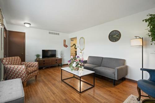 Wine Down Cottage - Summer And Winter Adventures!