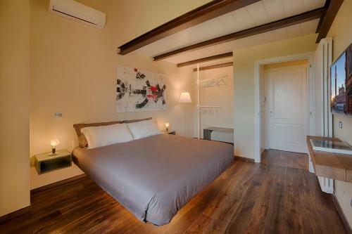 Chianti B&B Design Infinity Pool Shared